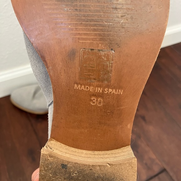 Walter Bauer Gray Suede Boots - Picture 7 of 8